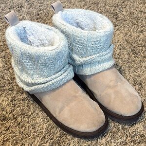 Muk Luka Sweater Boots Size 11
